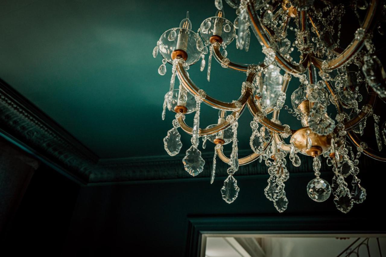 Relais M B&B Frasnes-lez-Anvaing Екстериор снимка